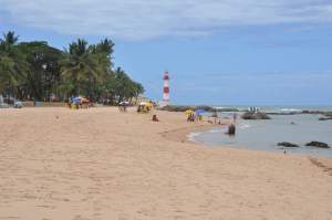 Praia do Farol de Itapuã